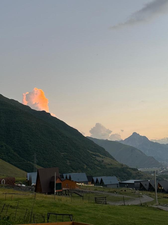 Lonely Mountain Villa Kazbegi Exterior foto