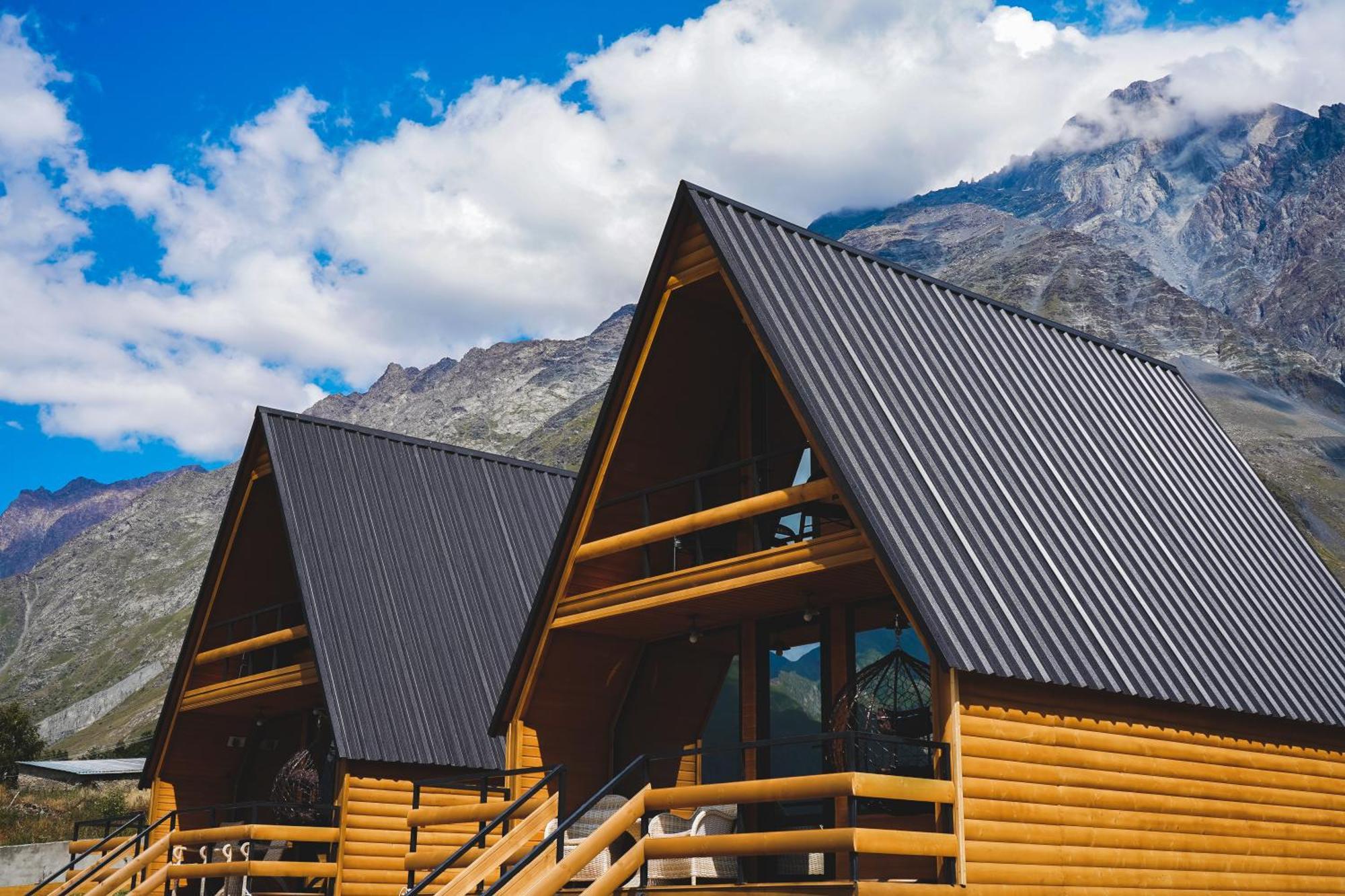 Lonely Mountain Villa Kazbegi Exterior foto